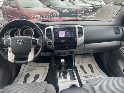 Used 2015 Toyota Tacoma 4x4 Double Cab image 16