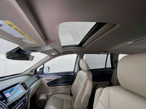 Used 2019 Honda Pilot EX-L image 11