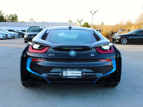 Used 2015 BMW i8 image 8