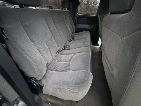 Used 2005 Chevrolet Silverado 1500 LS w/ Light Duty Power Package image 10