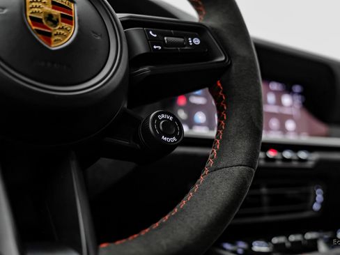 Used 2022 Porsche 911 GT3 RWD image 55