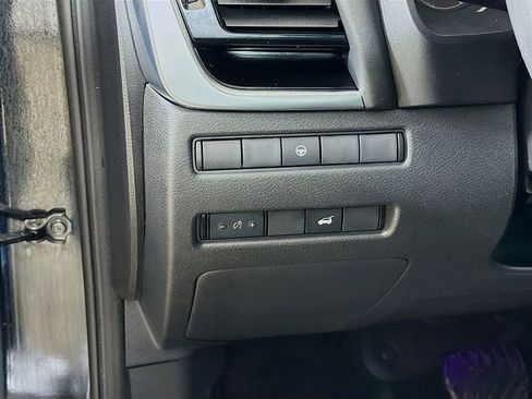 Used 2023 Nissan Rogue SL w/ SL Premium Package AWD/4WD image 31