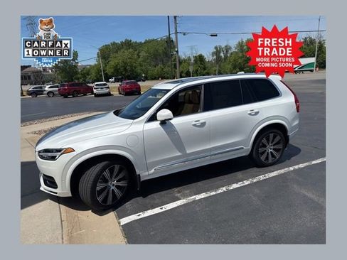 Used 2025 Volvo XC90 T8 Ultra w/ Protection Package AWD/4WD image 1