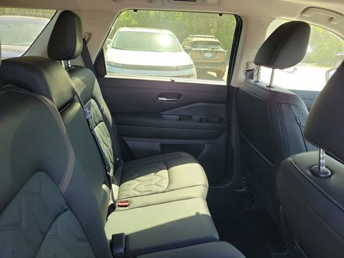 New 2026 Nissan Pathfinder Platinum w/ Cargo Package image 30