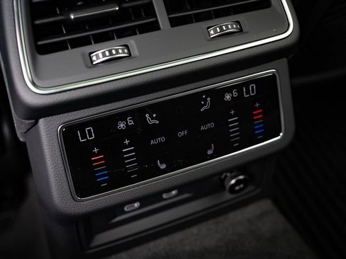 New 2025 Audi RS 6 performance image 23