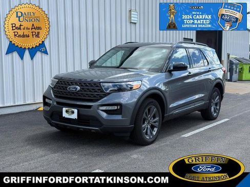 Certified 2024 Ford Explorer XLT w/ Equipment Group 202A AWD/4WD image 1