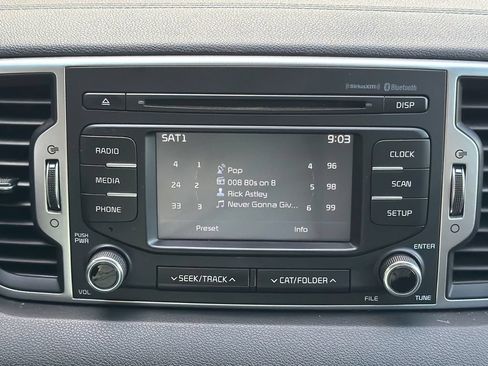 Used 2018 Kia Sportage LX FWD image 28