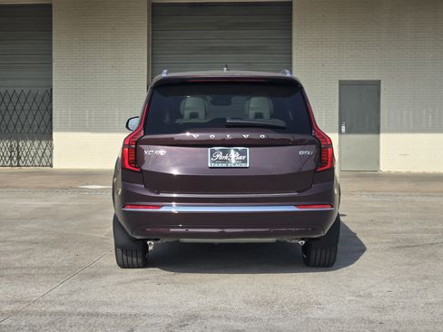 New 2026 Volvo XC90 B5 Ultra image 8