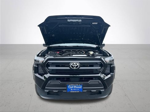 Certified 2026 Toyota Tacoma SR w/ SR Upgrade Package AWD/4WD image 5