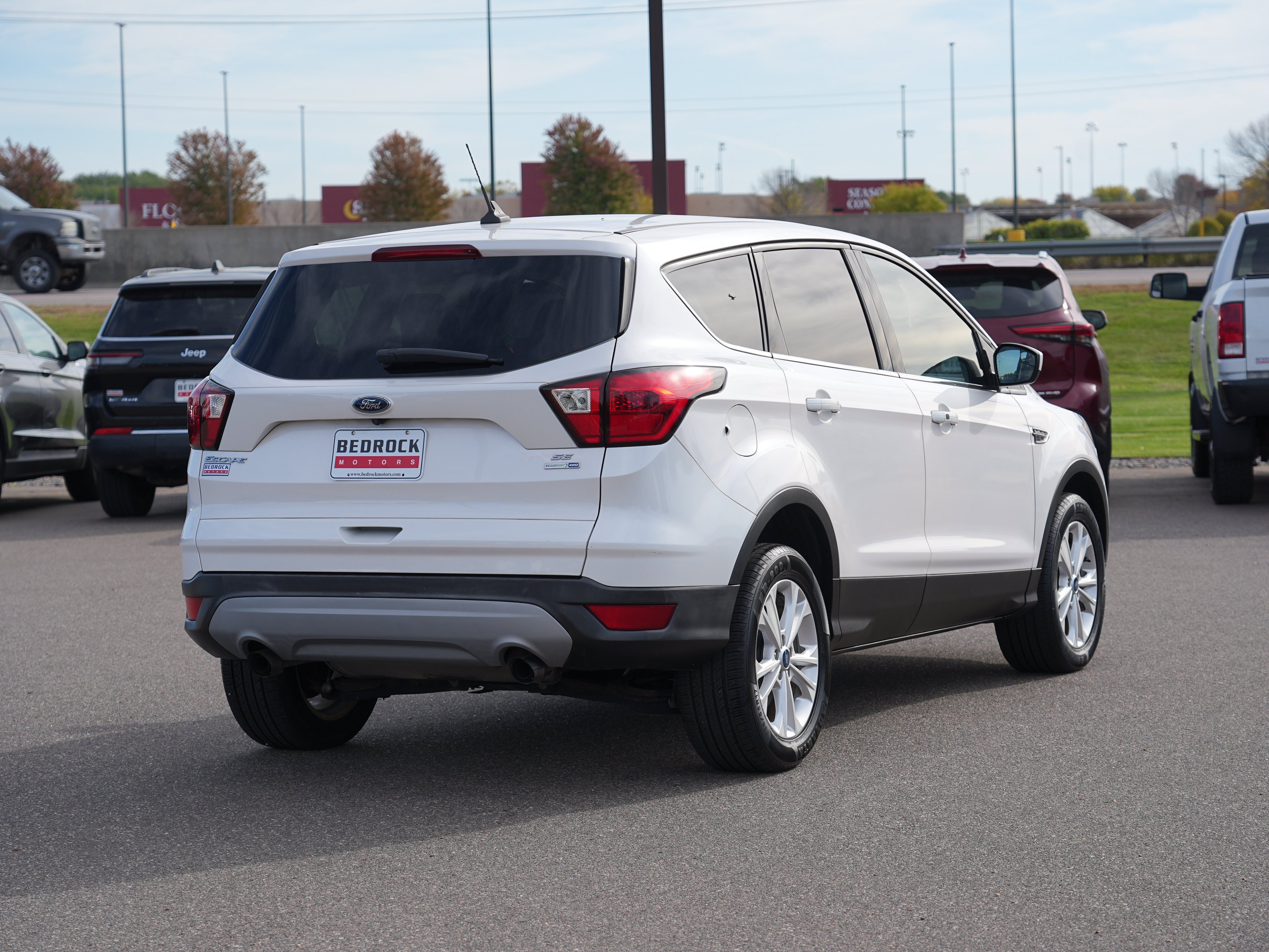 Used 2019 Ford Escape SE AWD/4WD image 3