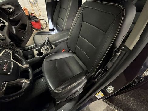 Used 2019 GMC Terrain Denali w/ Advanced Safety Package image 56