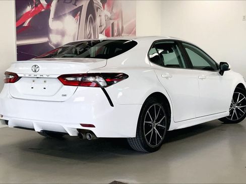 Used 2023 Toyota Camry SE image 22