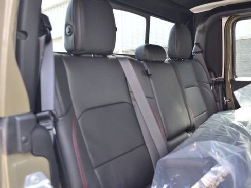 New 2026 Jeep Gladiator Rubicon image 32