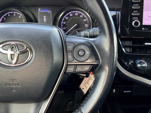 Used 2022 Toyota Camry SE FWD image 24