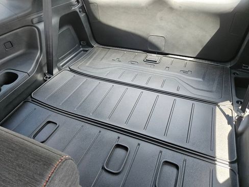 New 2025 Honda Pilot Sport image 7