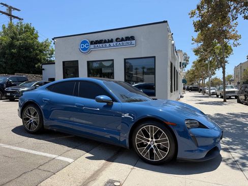 Used 2022 Porsche Taycan RWD image 1