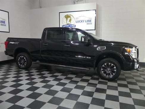 Used 2018 Nissan Titan PRO-4X AWD/4WD image 6