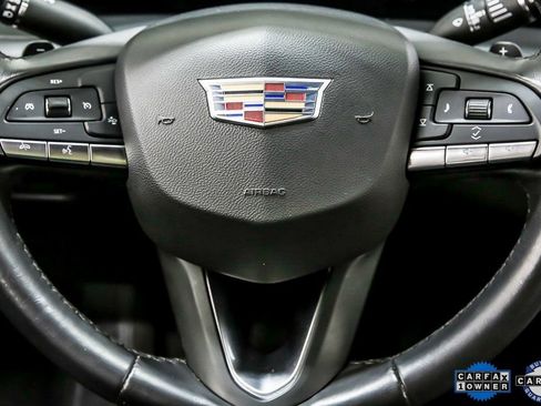 Used 2024 Cadillac XT4 Premium Luxury image 27