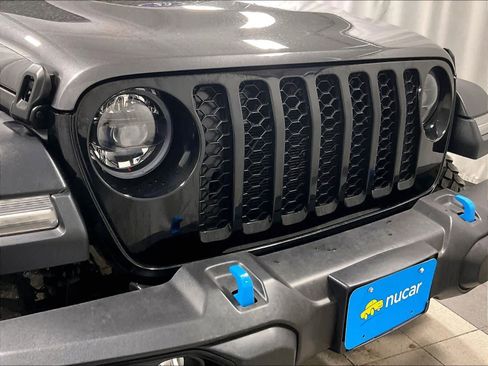 Used 2023 Jeep Wrangler Unlimited w/ Cold Weather Group image 30