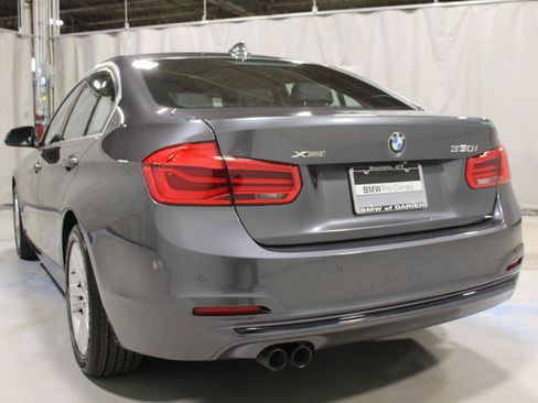 Used 2018 BMW 330i xDrive Sedan w/ Convenience Package AWD/4WD image 16