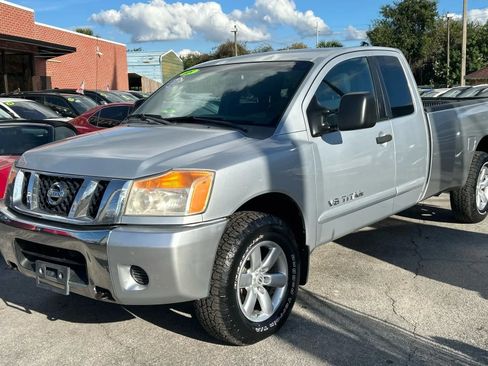 Used 2008 Nissan Titan SE image 2
