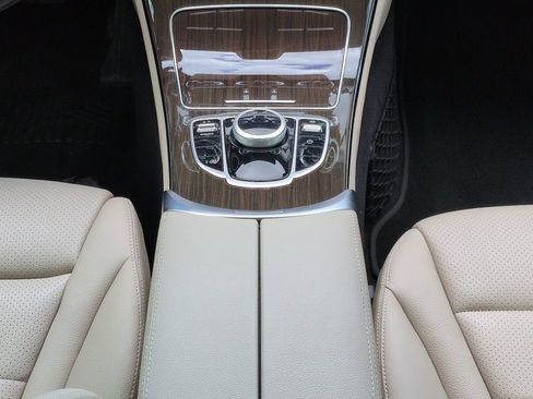 Used 2019 Mercedes-Benz C 300 Sedan image 19