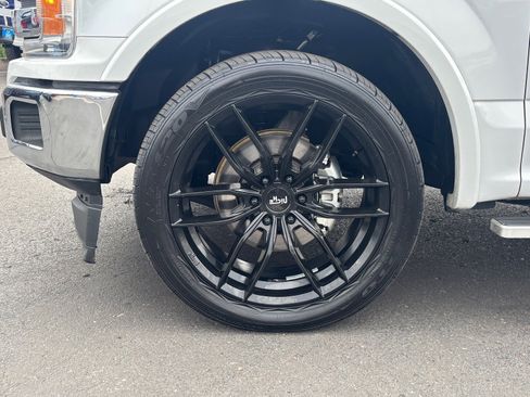 Used 2019 Ford F150 Lariat image 11