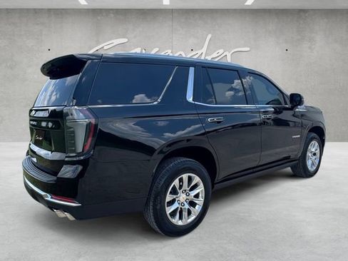 Used 2025 Chevrolet Tahoe High Country RWD image 16