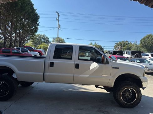 Used 2005 Ford F250 Lariat AWD/4WD image 6