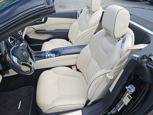 Used 2013 Mercedes-Benz SL 550 image 21
