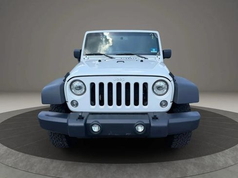 Used 2018 Jeep Wrangler Unlimited Sport S AWD/4WD image 2