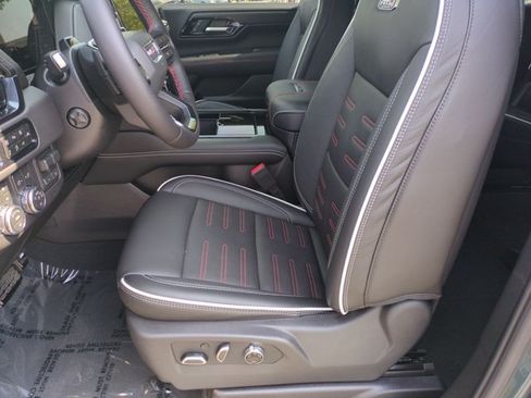 Used 2026 GMC Yukon XL AT4 Ultimate w/ LPO, Floor Liner Package AWD/4WD image 17