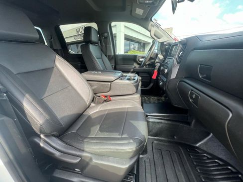 Used 2023 Chevrolet Silverado 2500 W/T w/ Gooseneck/5TH Wheel Package image 41