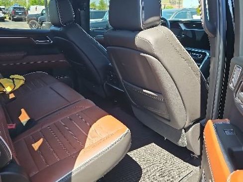 Used 2023 GMC Sierra 1500 Denali Ultimate AWD/4WD image 5