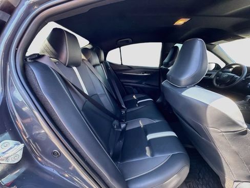 Used 2025 Toyota Camry SE w/ Convenience Package FWD image 25