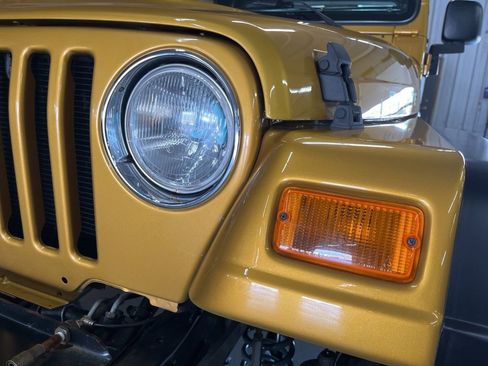 Used 2003 Jeep Wrangler Rubicon image 13