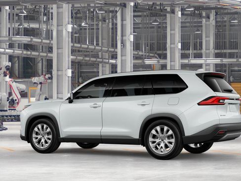 New 2026 Toyota Grand Highlander AWD Hybrid image 7
