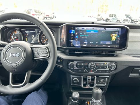 Used 2026 Jeep Wrangler Sport S image 25