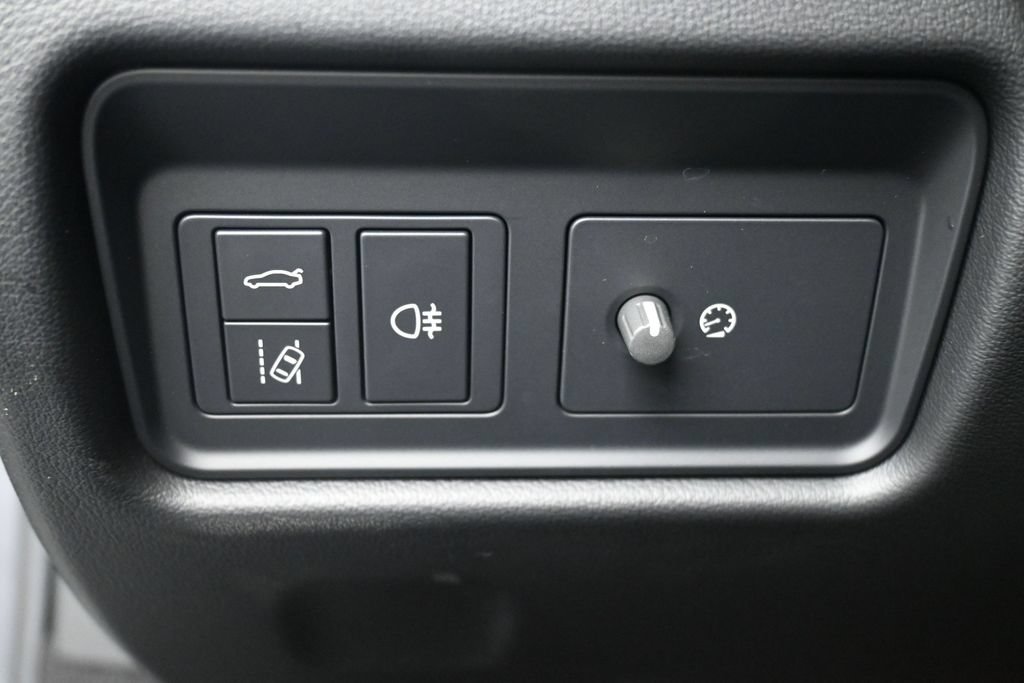 Used 2024 Jaguar F-TYPE R-Dynamic RWD image 19