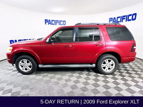 Used 2009 Ford Explorer XLT AWD/4WD image 4