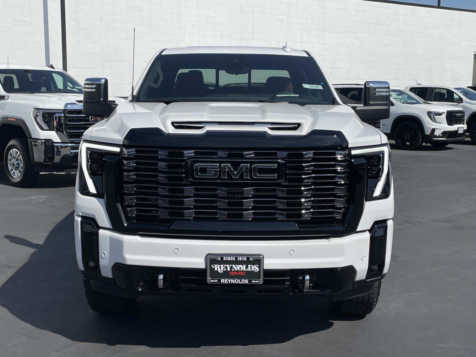 New 2026 GMC Sierra 2500 Denali Ultimate AWD/4WD image 2