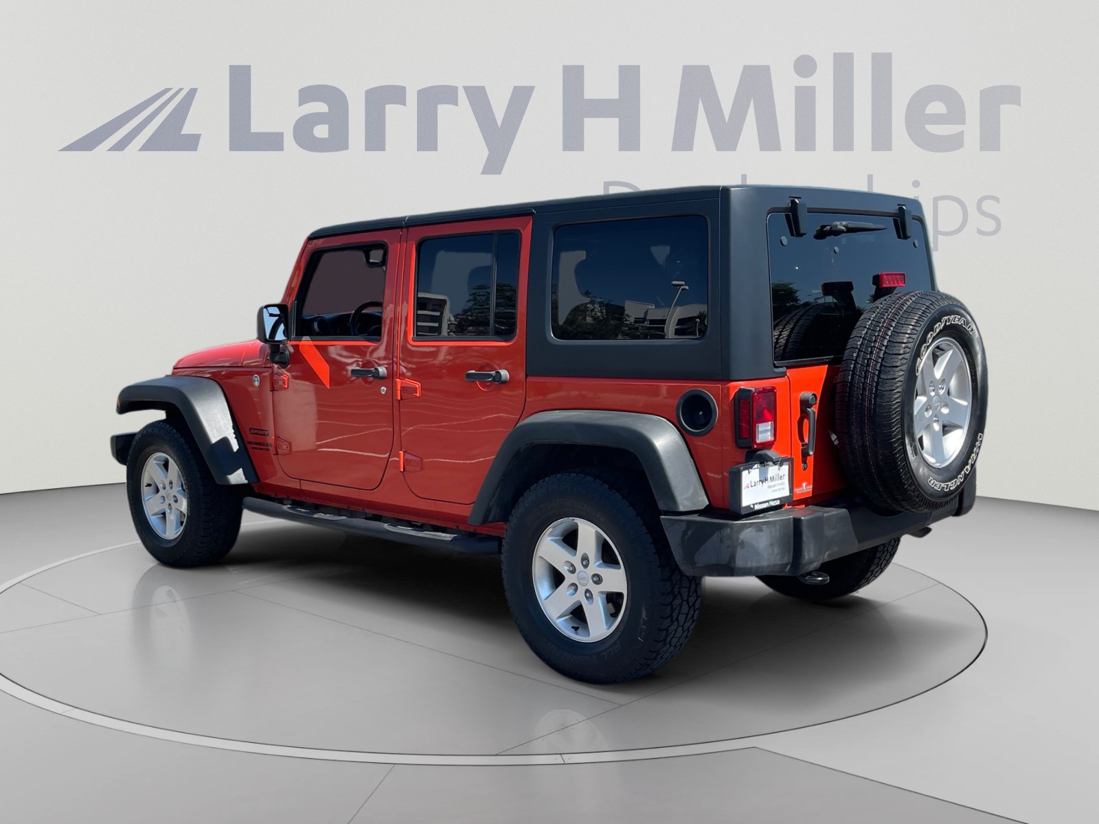 Used 2015 Jeep Wrangler Unlimited Sport w/ Quick Order Package 24S AWD/4WD image 3