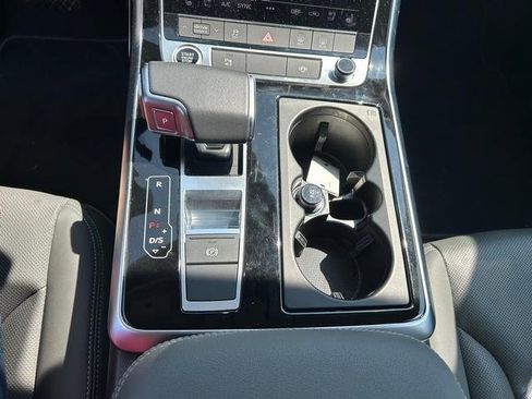 Used 2023 Audi Q8 Premium Plus w/ Premium Plus Package image 17