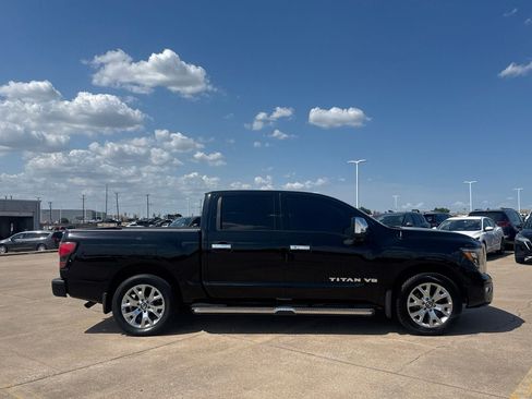 Used 2020 Nissan Titan SL w/ Moonroof Package RWD image 28