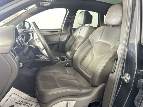 Used 2017 Porsche Macan S image 15