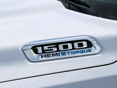 Used 2023 RAM 1500 Big Horn AWD/4WD image 29