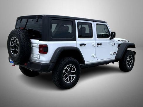 Used 2025 Jeep Wrangler Unlimited Rubicon AWD/4WD image 5