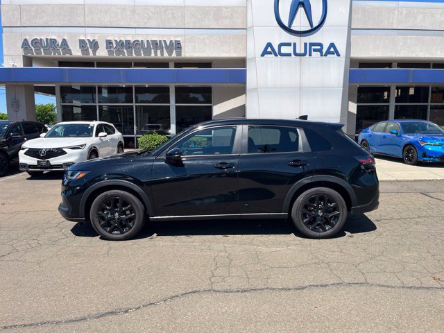 Used 2025 Honda HR-V Sport image 3