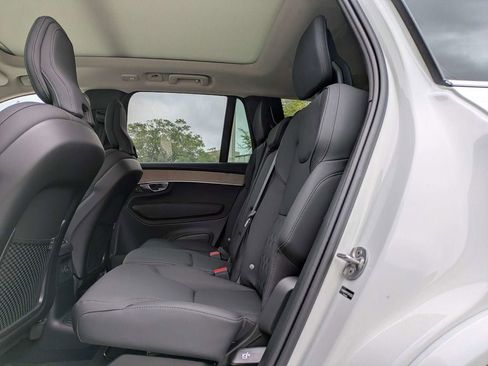 New 2026 Volvo XC90 T8 Plus w/ Protection Package Premier AWD/4WD image 16