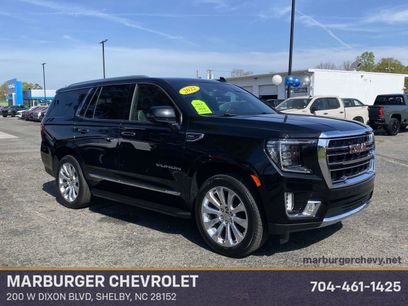 Used 2022 GMC Yukon SLT w/ SLT Luxury Package